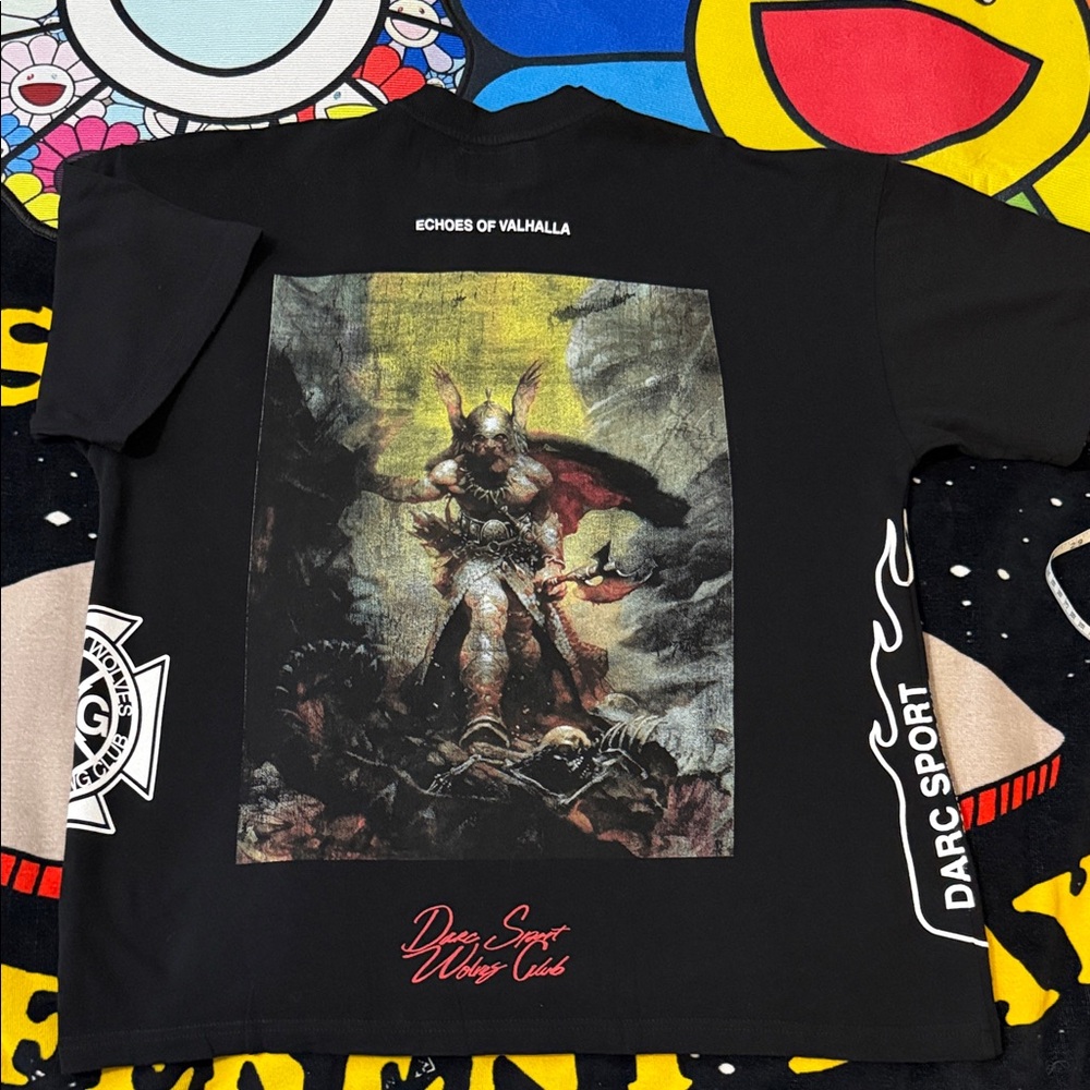 Darc Sport Echoes of Valhalla Size: Medium Oversized NWOT